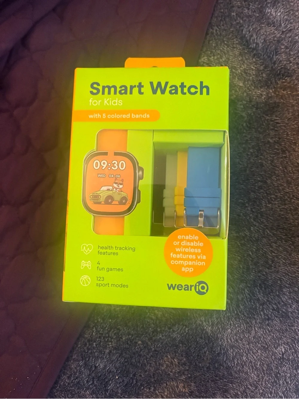 WearIQ Kids Smart Watch with 5 Colored Bands - Orange & Blue Display